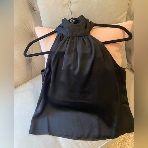 A New Day black sleeveless silky top with tie at the neck size Medium - Picture 1 of 8